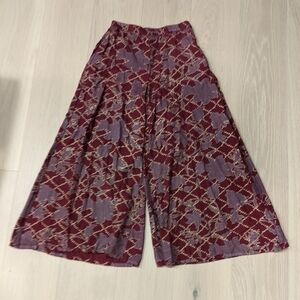 Wide leg cropped pants